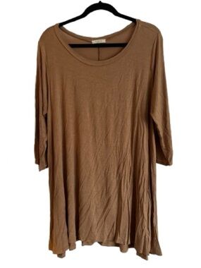Love in Relaxed Scoop Neck Tunic - Taupe Brown